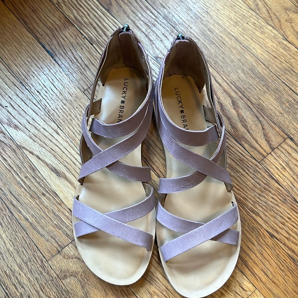 Lucky Brand | lavender strappy sandals | W 8